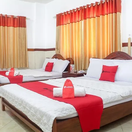Reddoorz Plus Near Binh Tay Market